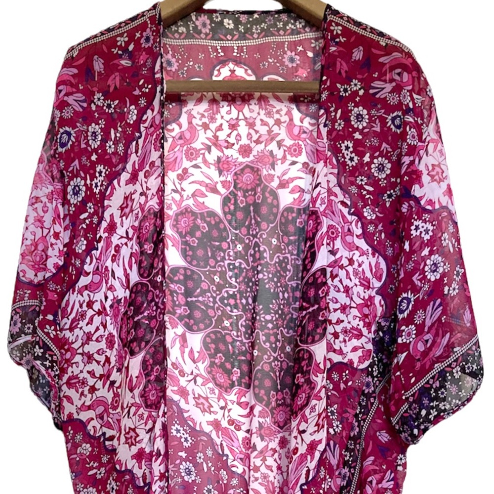 ❌SOLD❌OSFA•HOT PINK / PURPLE FLORAL COVER UP W FRINGE• - Picture 6 of 7